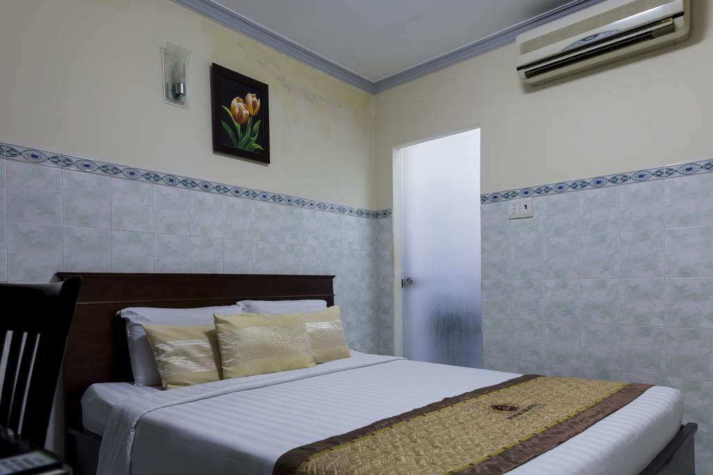Graceful Hostel Thành Pho Ho Chí Minh Esterno foto